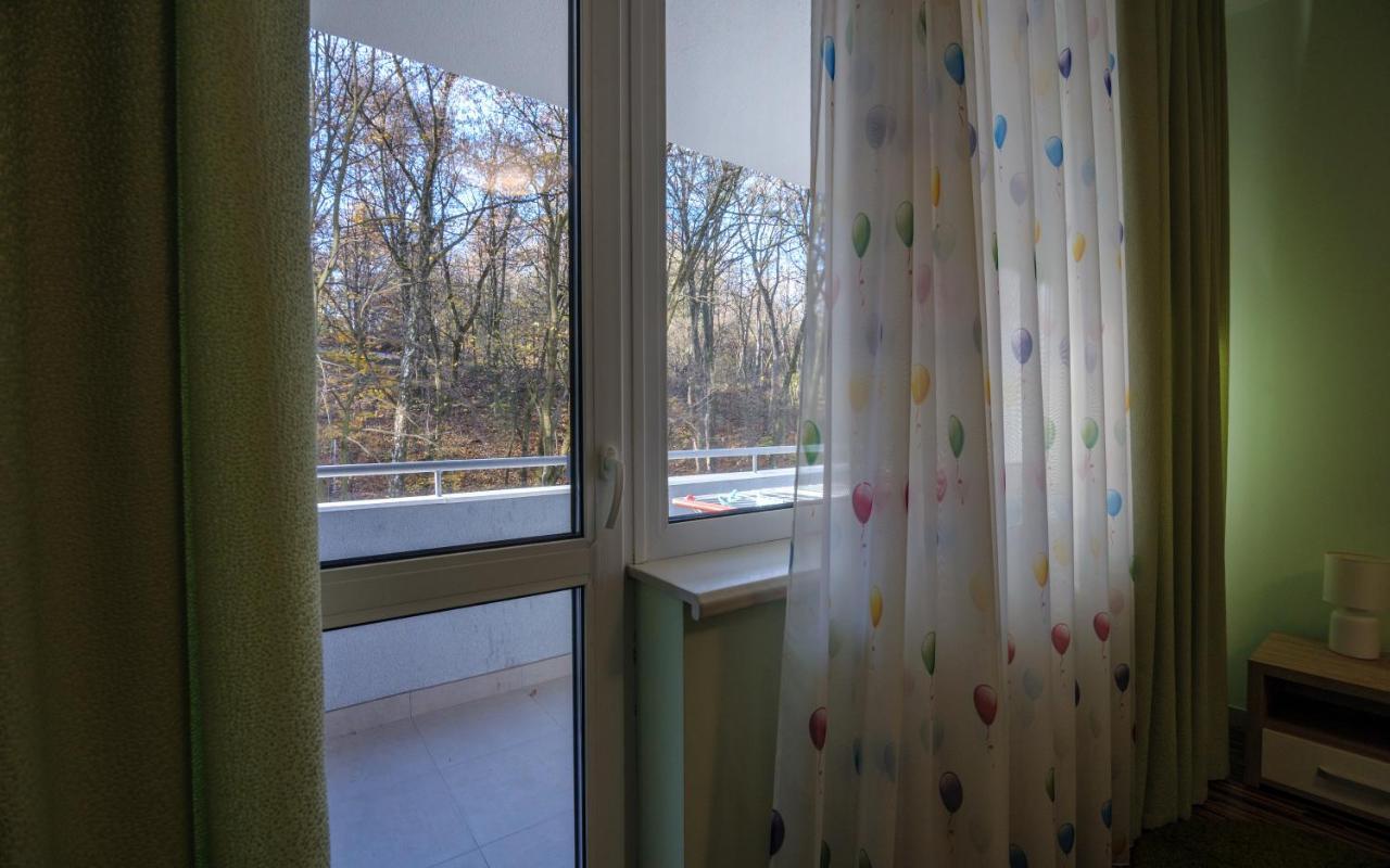 Colored Balloons - 3 Bedrooms, 3 Bathrooms, Equipped Large Apartments Lviv Bagian luar foto