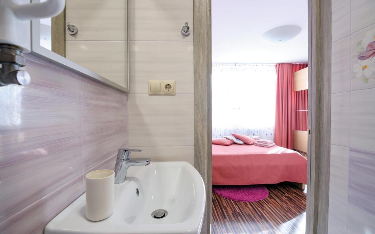 Colored Balloons - 3 Bedrooms, 3 Bathrooms, Equipped Large Apartments Lviv Bagian luar foto