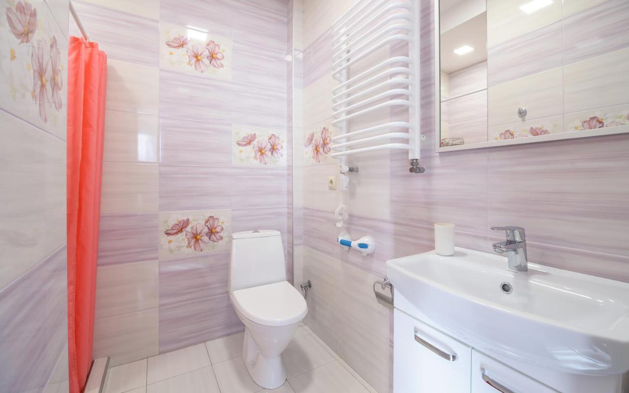 Colored Balloons - 3 Bedrooms, 3 Bathrooms, Equipped Large Apartments Lviv Bagian luar foto